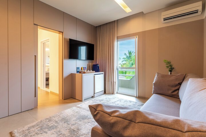 Room 44 of 103