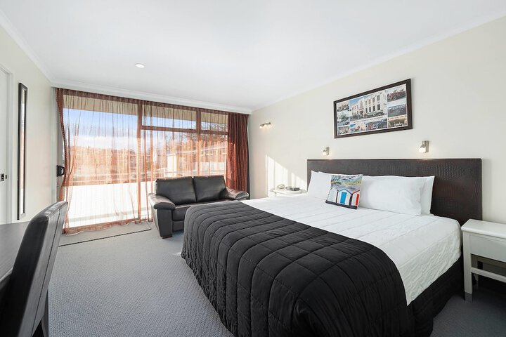Room 41 of 62