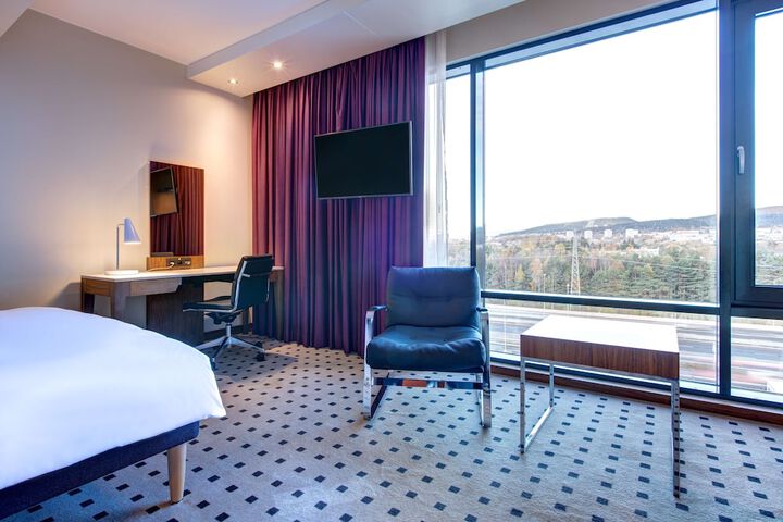Room 10 of 61