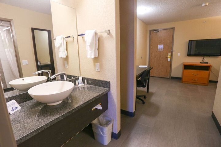 Room 62 of 110