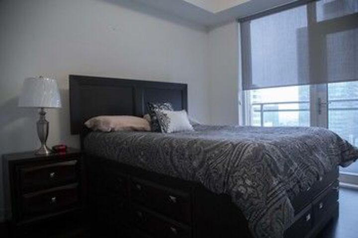 Room 10 of 21