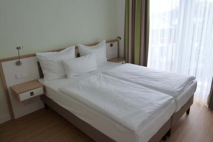 Room 13 of 49