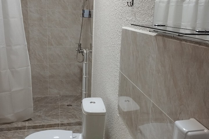 Room 14 of 27