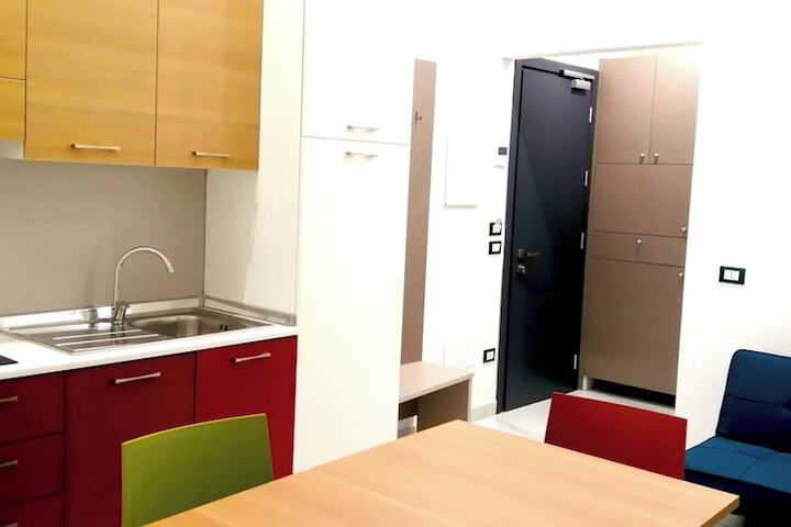 Room 15 of 98