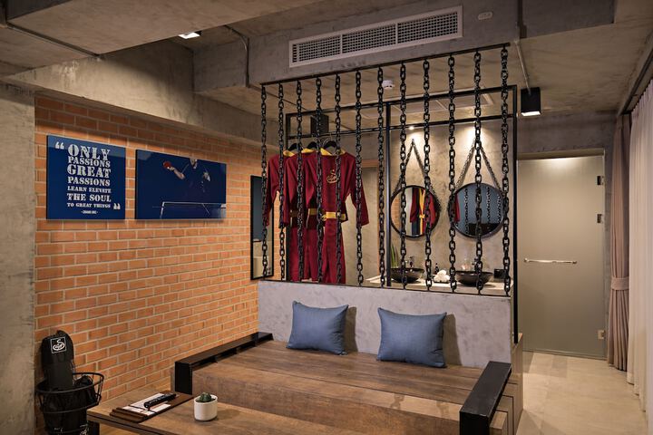 Room 14 of 70