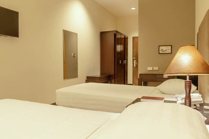 Room 10 of 49
