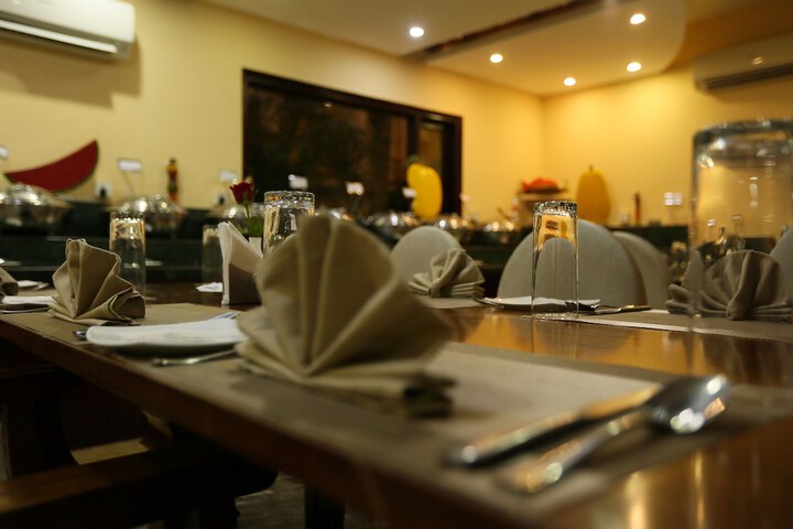 Dining 71 of 102