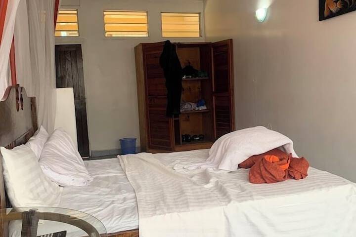 Room 15 of 41