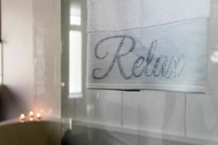Room 4 of 41