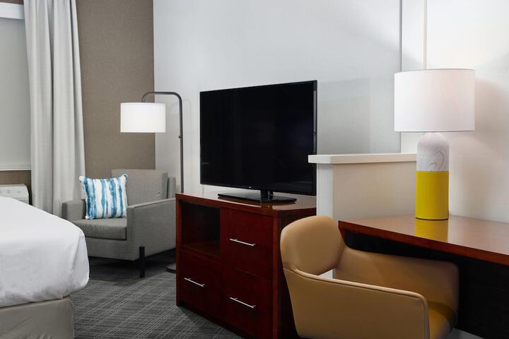 Room 44 of 91