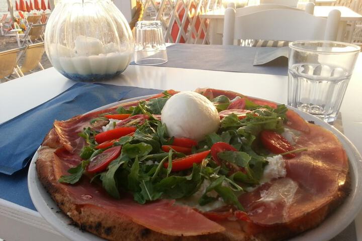 Dining 34 of 66