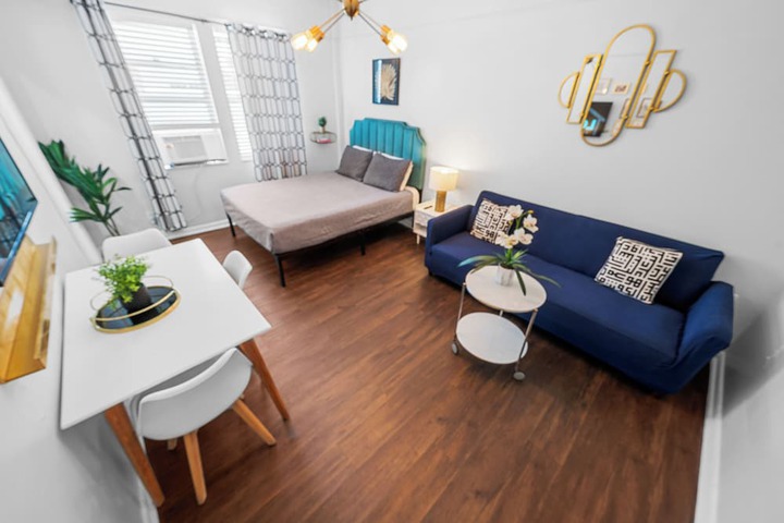 Standard Queen Studio with Kitchenette (4 of 20)