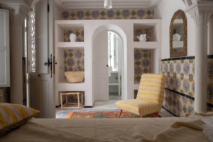 Room 14 of 72