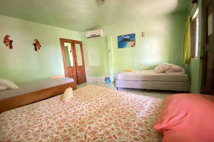 Room 22 of 65