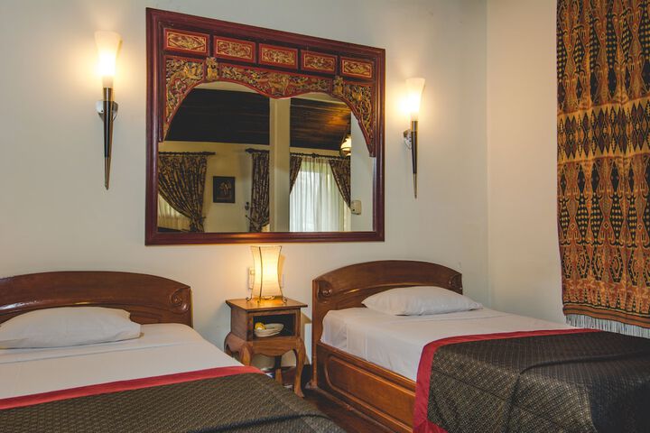 Room 19 of 74