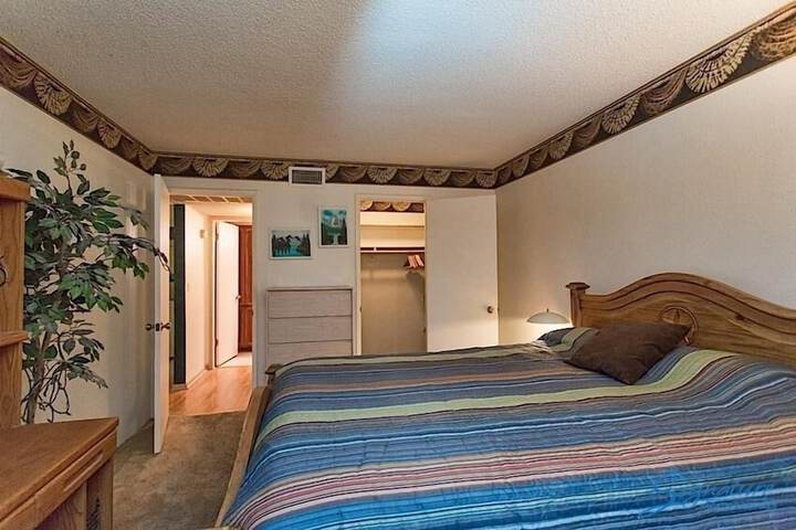 Room 6 of 19