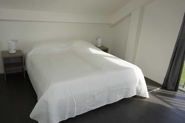 Room 4 of 67