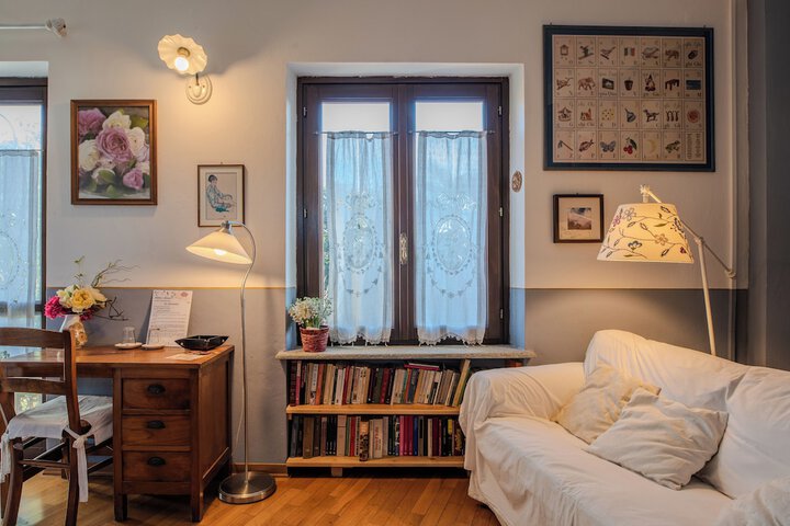 Room 4 of 36