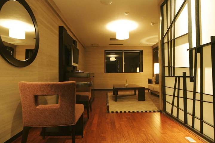 Room 40 of 99