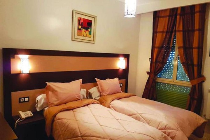 Room 10 of 26