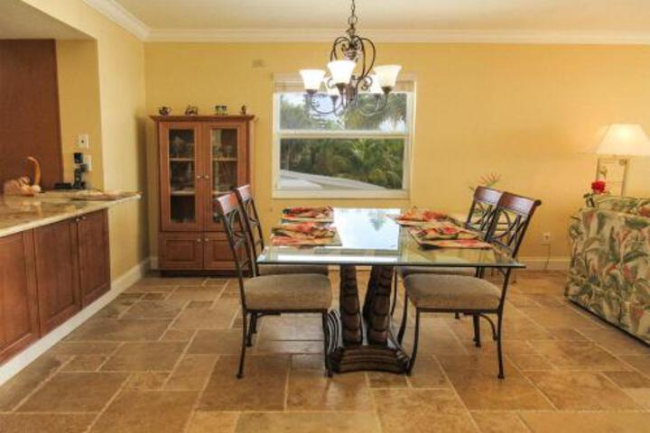 Eden House 604 Weekly 2 Bathrooms Condo in Fort Myers Beach, FL