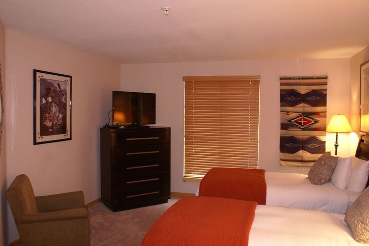 Room 6 of 20