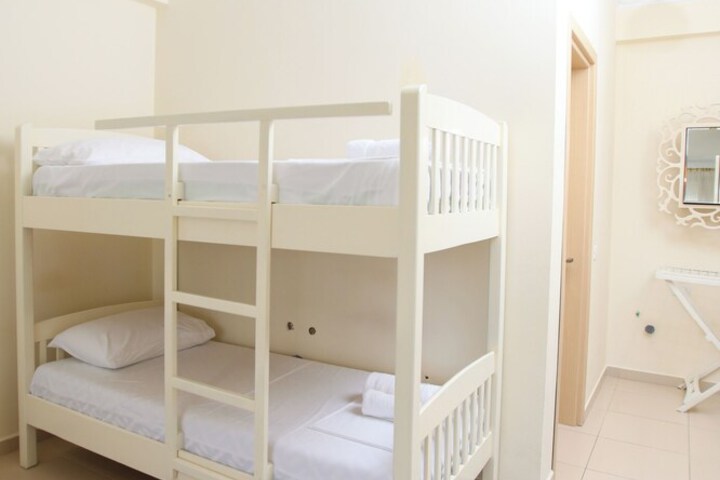Room 21 of 95