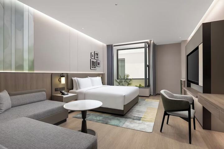 Room 10 of 88