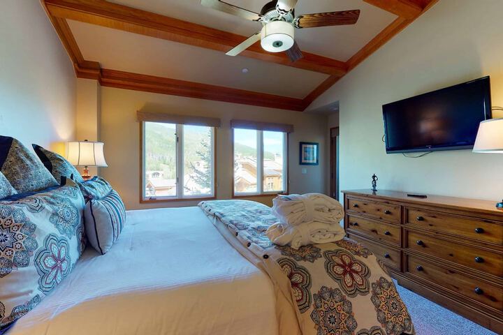 Room 48 of 222