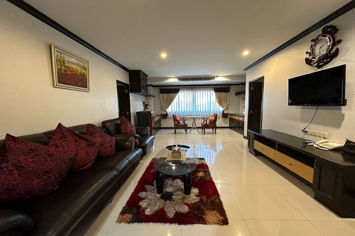 Room 25 of 60