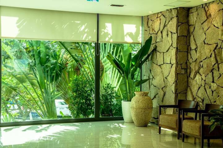 Hotel Interior 4 of 114