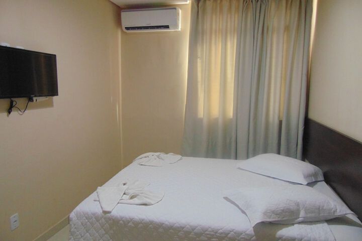 Room 16 of 23