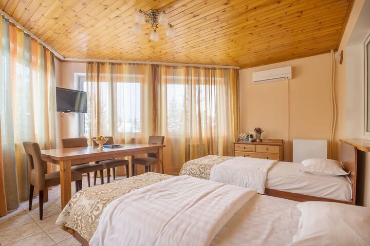 Room 29 of 79