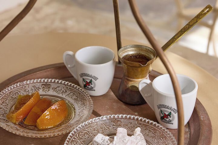Breakfast/Coffee Service 90 of 136