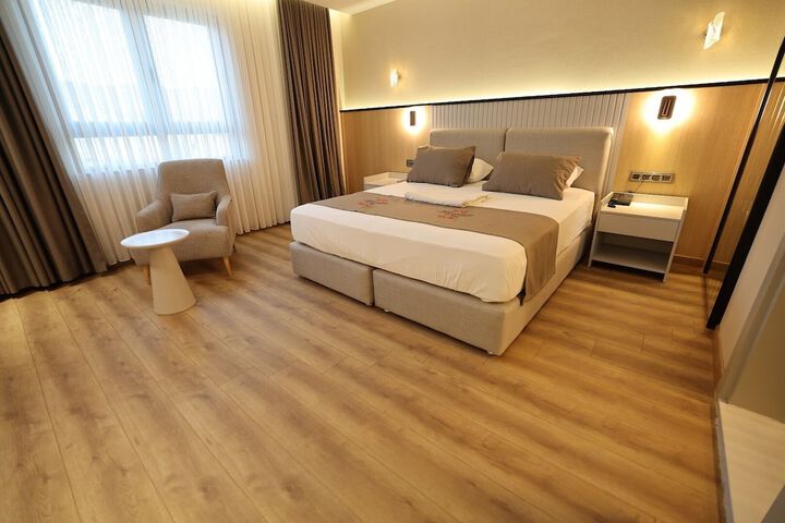 Room 16 of 41
