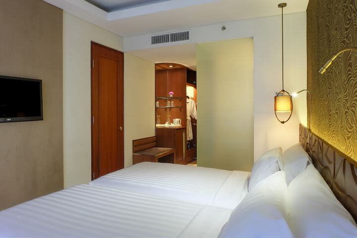Room 7 of 41