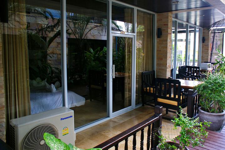 Terrace/Patio 65 of 105