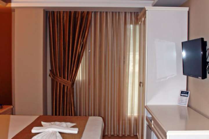 Room 26 of 50