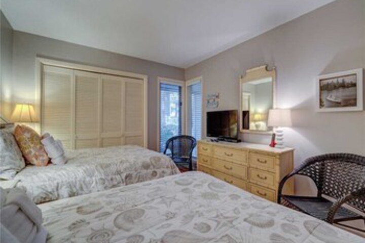 Room 22 of 32