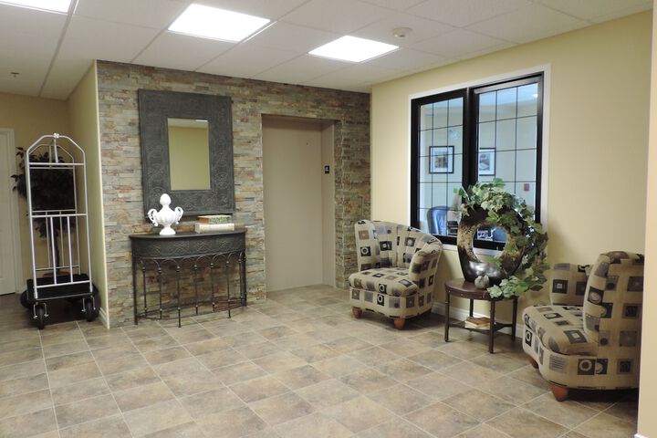 Hotel Interior 4 of 34