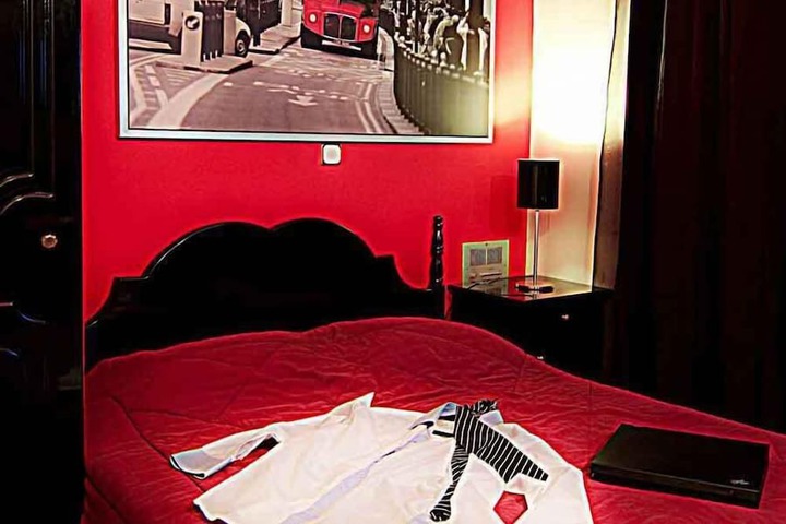Room 4 of 48