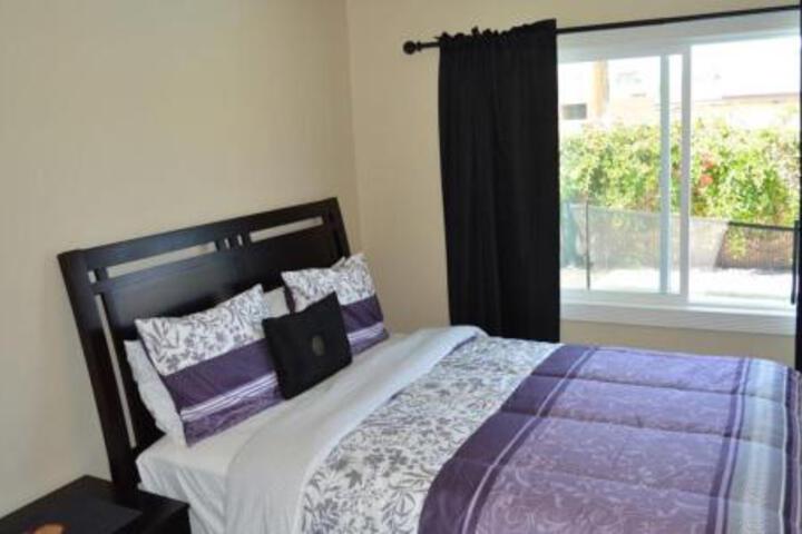A Wrinkle in Time 4 Br Home in Anaheim, CA