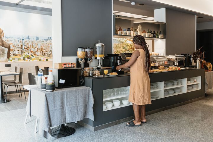 Breakfast/Coffee Service 58 of 80