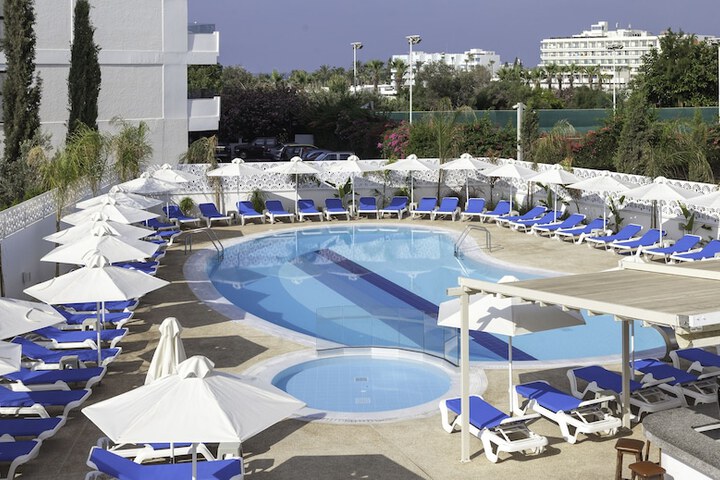 Gaia Sun N Blue Hotel