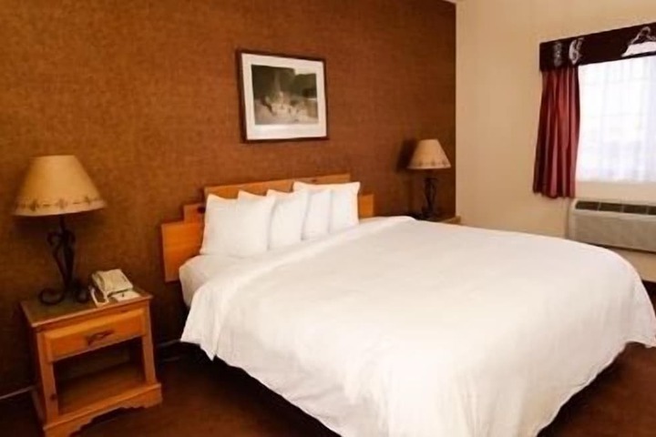 Room 3 of 17