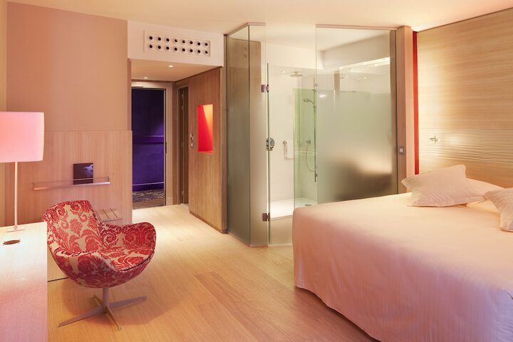 Room 7 of 45