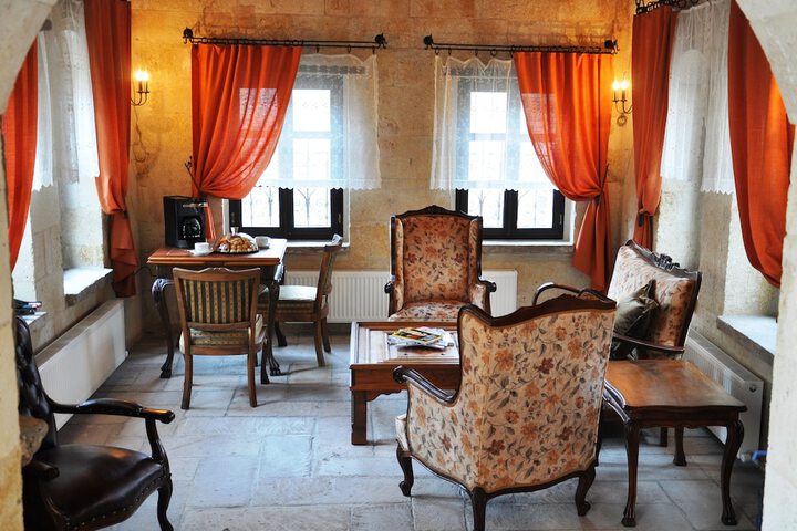 Guest Lobby