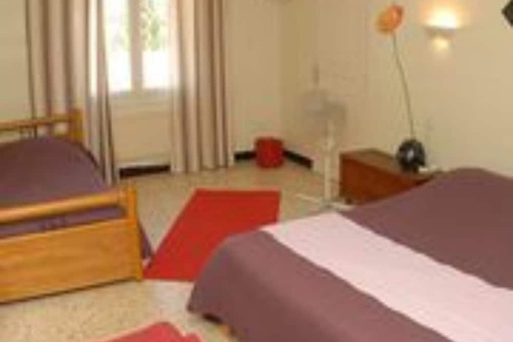 Room 4 of 5