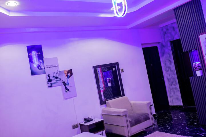 Room 15 of 21