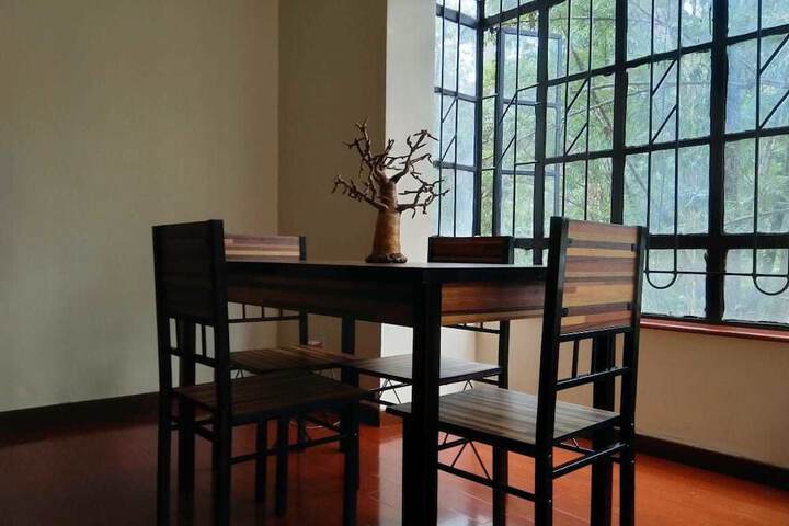 TRAVELERS OASIS - HOSTEL